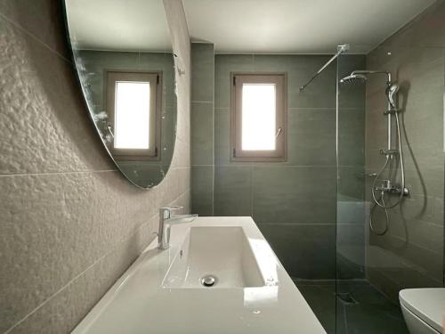 Cityscape Brand New Flat