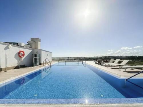 Modern apartment with rooftop pool Nueva Andalucía