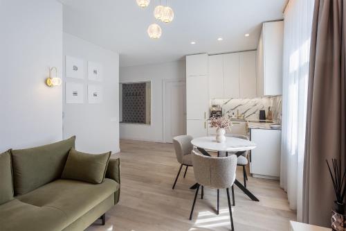 Central Stay Apartments