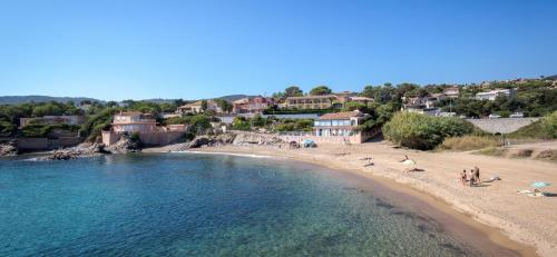 Cozy apartment for 4 people, beach 100m away