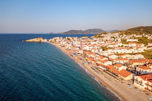 Gallery image of Hotel Athena in Kokkari