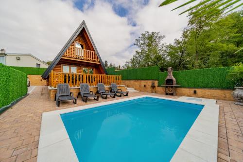 Bazén v ubytování Nektarija Pool House nebo v jeho okolí