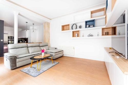 Superb apartment - 2BDR - 4P - Champs-Élysées
