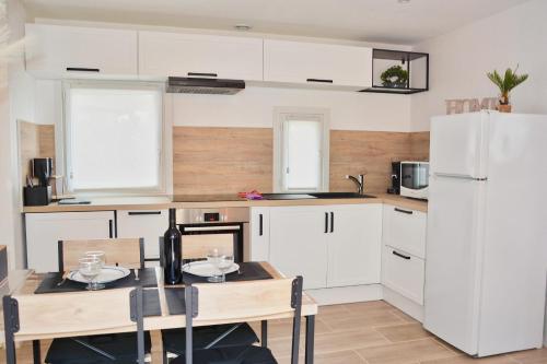 House of 45 m2 with garden and pool in Barcarès