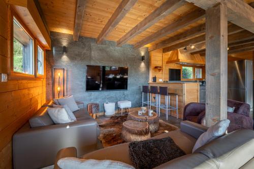 Chalet des Cîmes, chaleureux avec jacuzzi et sauna