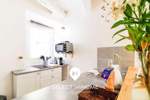 Φωτογραφία από το άλμπουμ του SELECT' - Studio au coeur du village de Bormes-les-mimosas ! - GECKO σε Bormes-les-Mimosas