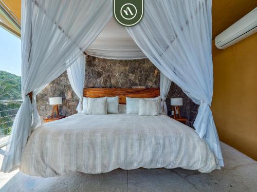 Gallery image of Luxury Oceanfront Villa - Private Beach - Pool in Chamela