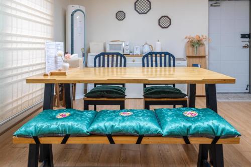 Fotografie z fotogalerie ubytování Metro Stay Daejeon Cozy home at transport hub v destinaci Tedžon