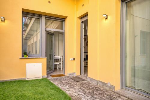 Just Urban Stays - Modern 1-BR Apartment Navigli - Metro M2