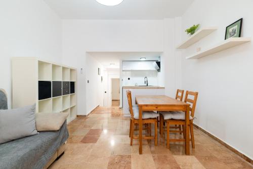 Apartamento en centro Granada calle Duquesa