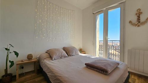Charming One Bedroom Apartment with Panoramic City View