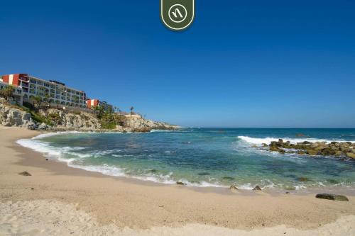 Fotografie z fotogalerie ubytování Oceanview Condo in Cabo with Beach - Pool v destinaci El Tule