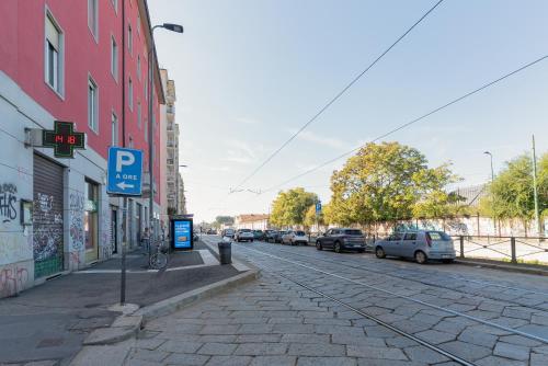 GuestHost - Cute Apartment Navigli Milano