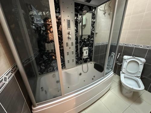 Ένα μπάνιο στο شقق في بلجرشي