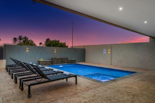 Prime Location 2br W Pool, Bbq & Close To Beach
