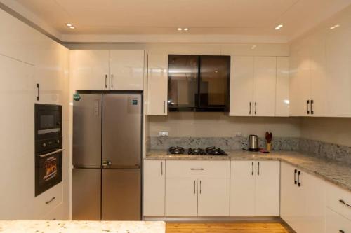 Η κουζίνα ή μικρή κουζίνα στο Steeze Apartment