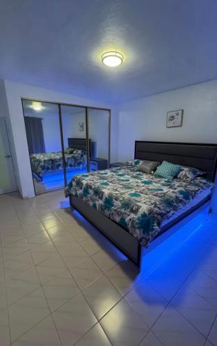 Una cama o camas en una habitación de Villa castella properties