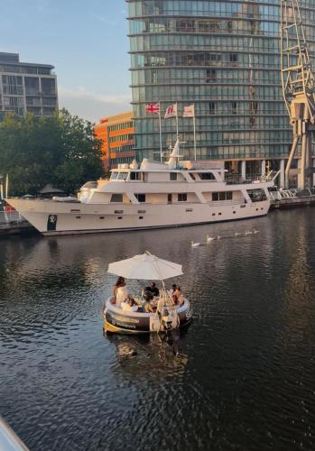 The Canary Yacht