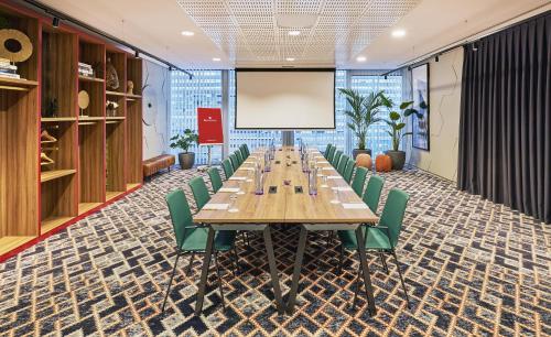 NH Collection Madrid Eurobuilding photo 90