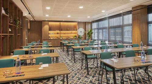 NH Collection Madrid Eurobuilding photo 91
