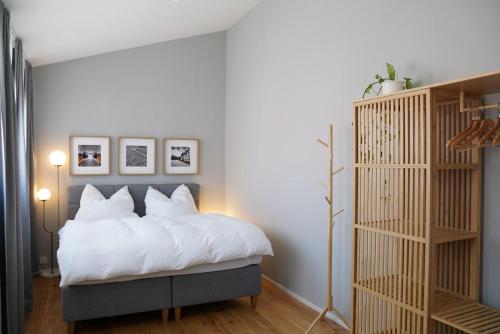 Quiet design apartment with free parking