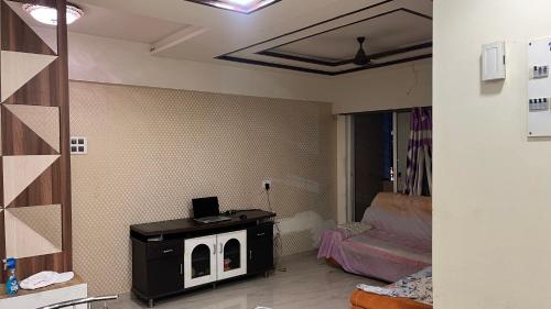 Μια τηλεόραση ή/και κέντρο ψυχαγωγίας στο Live with full Pace and Enjoy