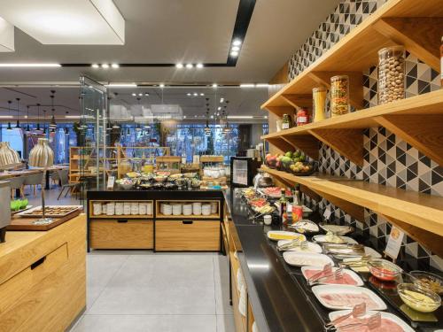 Mad på hotellet eller i nærheden