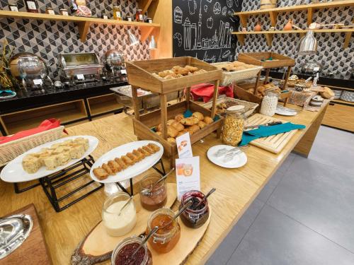 Mad på hotellet eller i nærheden