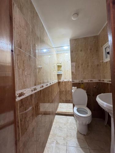 Ένα μπάνιο στο Dar Al Hassouni