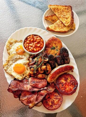 Mad på resortet eller i nærheden