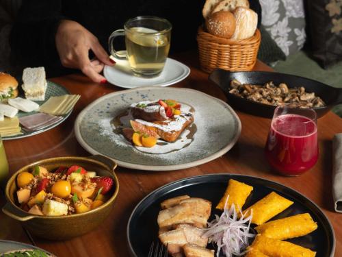 Jídlo v hotelu nebo okolí