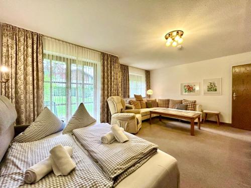 Postel nebo postele na pokoji v ubytování Ferienwohnung Edelweiß