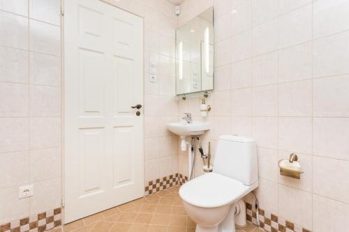 Un baño de Vabaduse Apartments