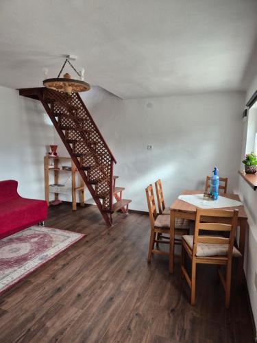 Alpaka Bakonya Kisház