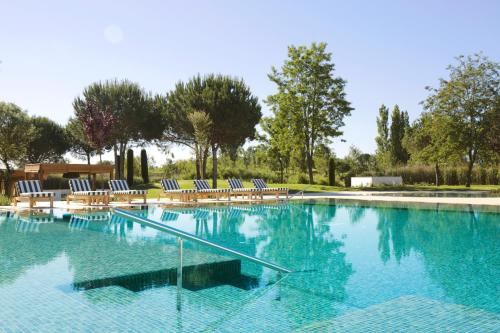 Bazén v ubytování Hotel Camiral - The Leading Hotels of the World nebo v jeho okolí