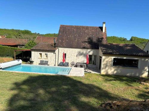 Piscina de la sau aproape de Maison au calme avec Piscine proche Sarlat