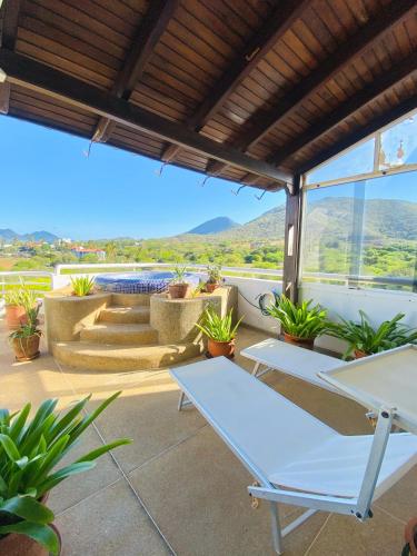 Kalnų panorama iš apartamentų arba bendras kalnų vaizdas