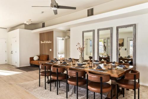 Φωτογραφία από το άλμπουμ του Sapphire Haven, Pickleball, Stargazing, Firepit & Joshua Tree Views σε Joshua Tree