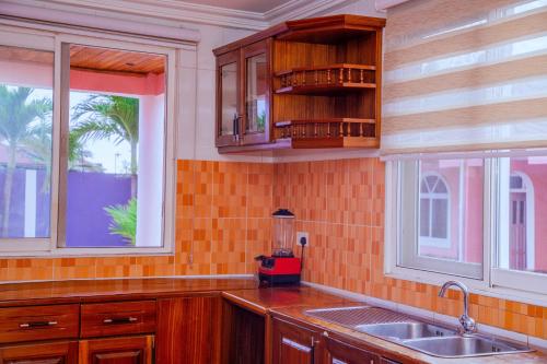 Dapur atau dapur kecil di Villa Kidege