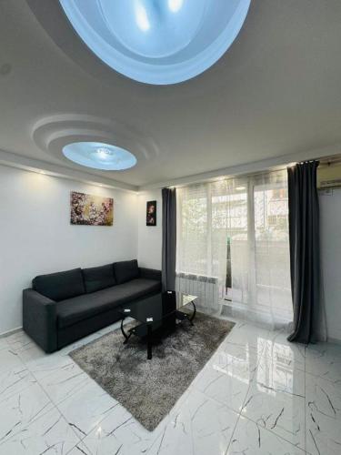 Top Central Apartment 14