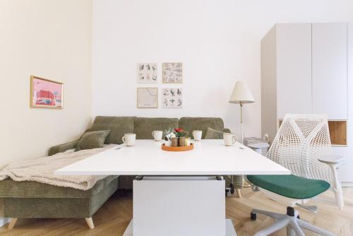 Renovated Central Apartment with Terrace