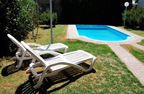 Bazén v ubytování Hotel Almería San Rafael nebo v jeho okolí