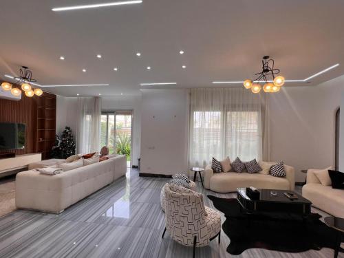 The white kingdom的休息区