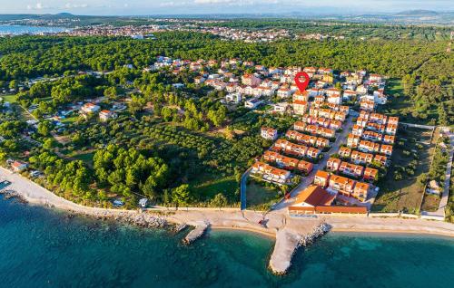 Gorgeous Apartment In Biograd Na Moru With Wifi