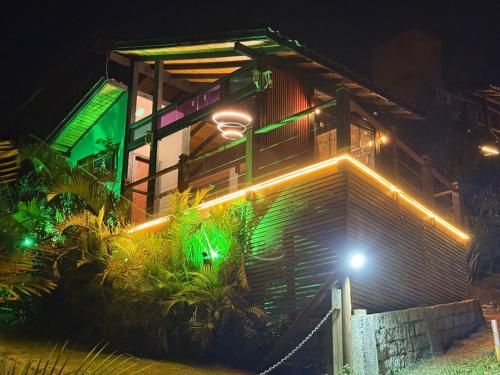 Gallery image of Bangalô house - Praia do Rosa SC in Praia do Rosa