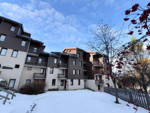 Chaleureux appartement proche télécabine à La Plagne