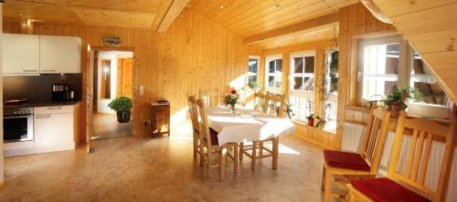 Köök või kööginurk majutusasutuses Blumenwiese