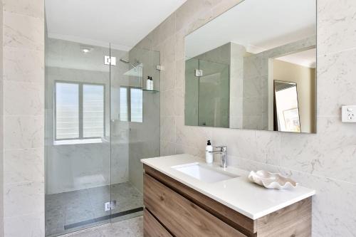 Un baño de Lakeview Oasis on The Esplanade