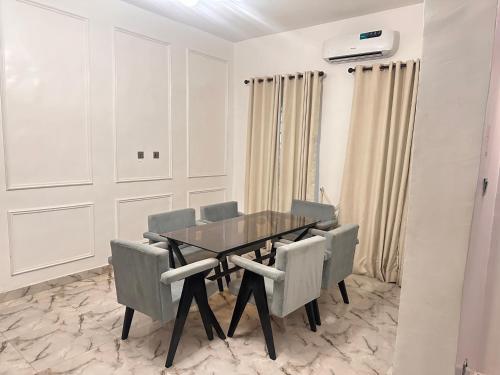 Imagine din galeria proprietății Luxxe Lekki în Ikuata