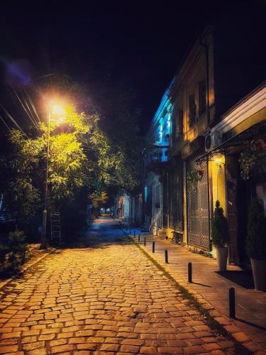 El barri de l'hostal o pensió o un barri que hi ha a prop